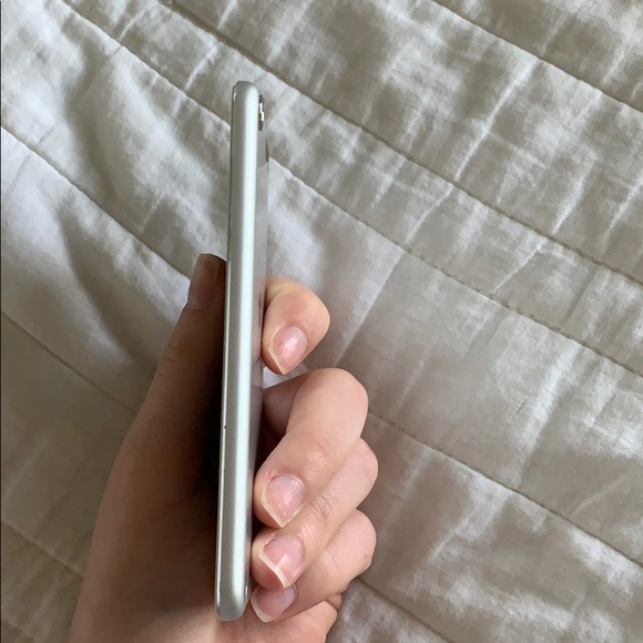 IPod touch - Picture 5 of 6